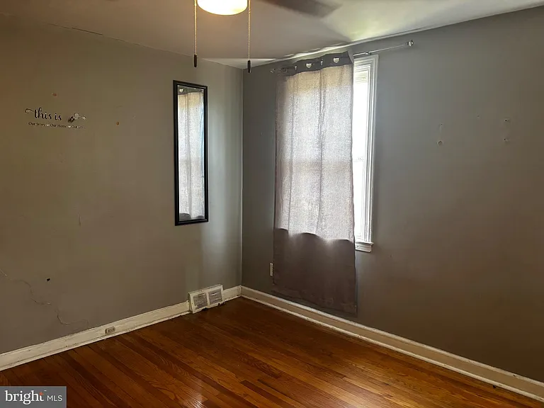5942 B St — Photo 10