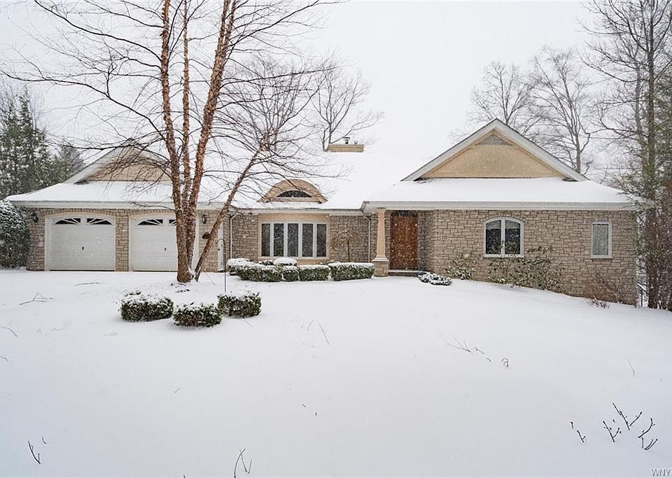 1st image of 110 S Meadow Dr
