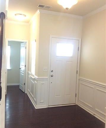 2nd image of 4512 Blackmuir Wood Cres