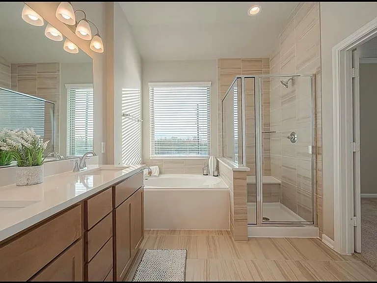 8700 Laurel Crest Dr — Photo 18