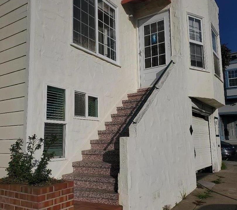 1st image of 200 Los Banos Ave