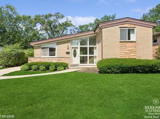 617 Laporte Ave, Wilmette, IL