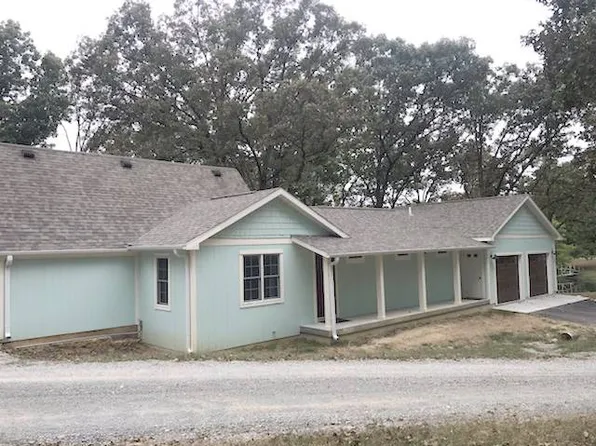 1886 County Road 1065 N, Fairfield, IL 62837