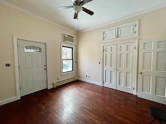 Rented by Oxford Property Group | media 10