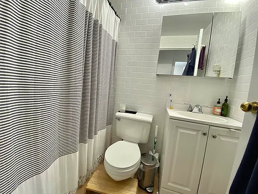 Rented by J PRESTON AND ASSOCIATES INC | media 9