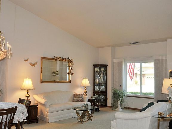 4th image of 5954 Blackstone Ct
