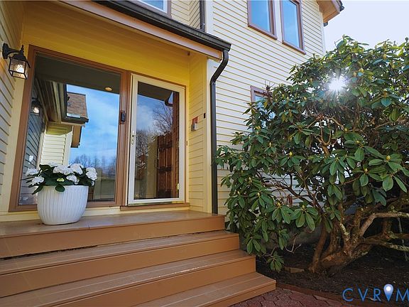 4th image of 805 Rockford Rd