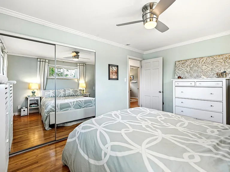 6146 S Josephine Way — Photo 9