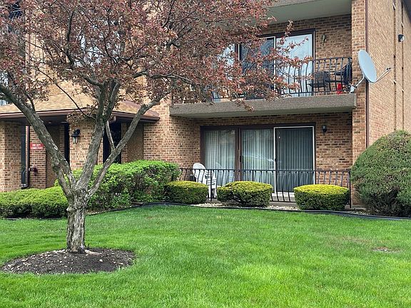 2nd image of 11103 S Heritage Dr #1A