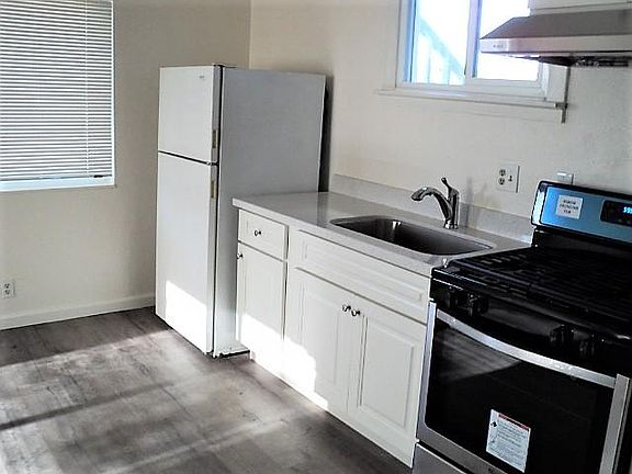 5th image of 666 Alhambra St