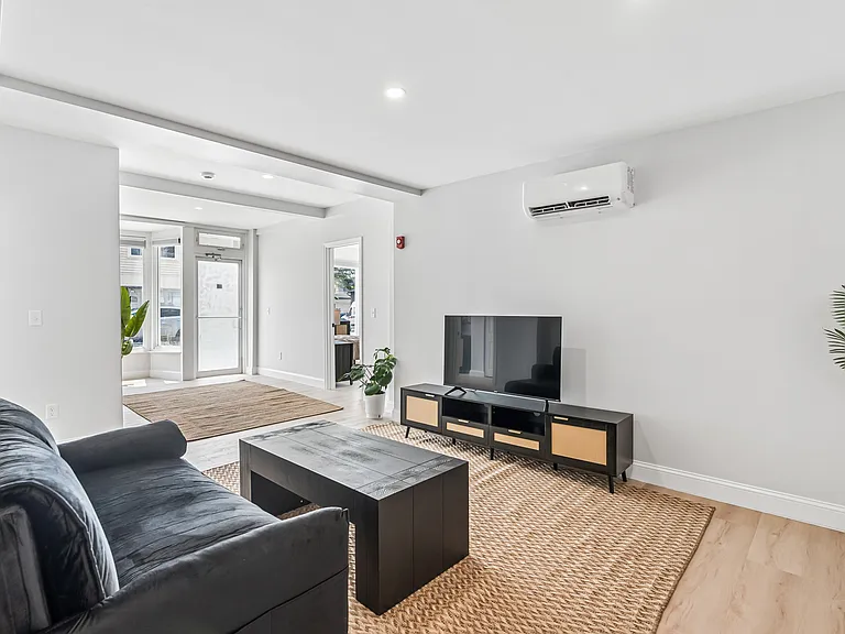 20 Washington Ave #101 — Photo 10