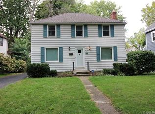 48 Burwell Rd, Rochester, NY 14617