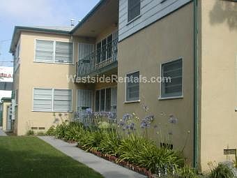 1227-1231 1/2 S. Alfred St., 6-Unit Building