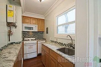 246 Ashland Ave — Photo 5