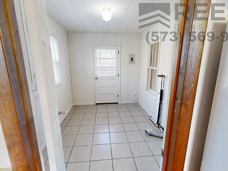 212 Ballenger Dr — Photo 7