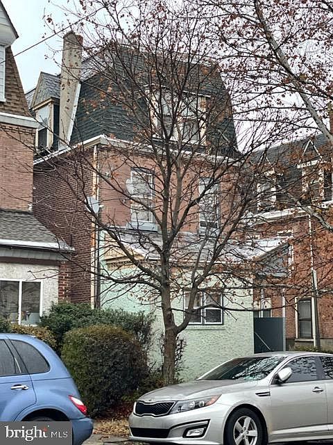 1st image of 1217 S 47th St