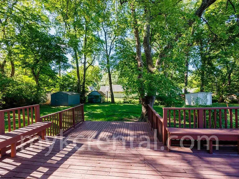 7915 W 59th Ter — Photo 18