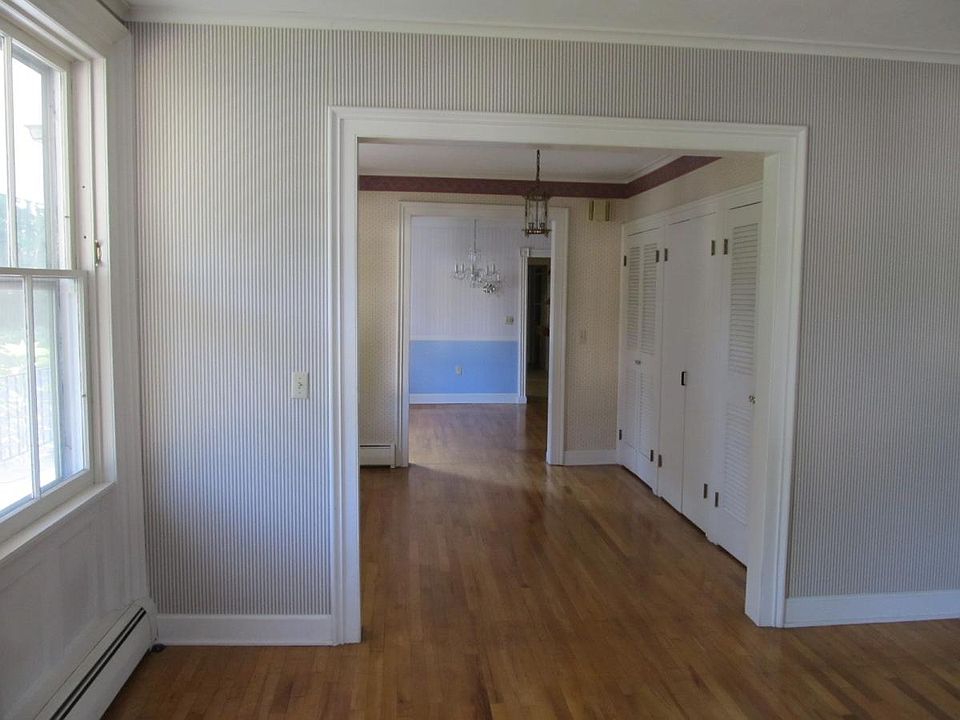 Living Room looking into Entrance Hall