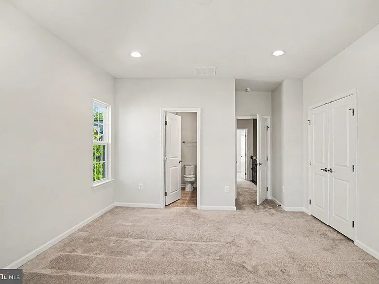 1643 Dorothy Ln — Photo 16