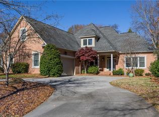 1216 Westminster Dr, High Point, NC 27262