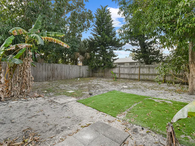 8401 SE Sunset St — Photo 24