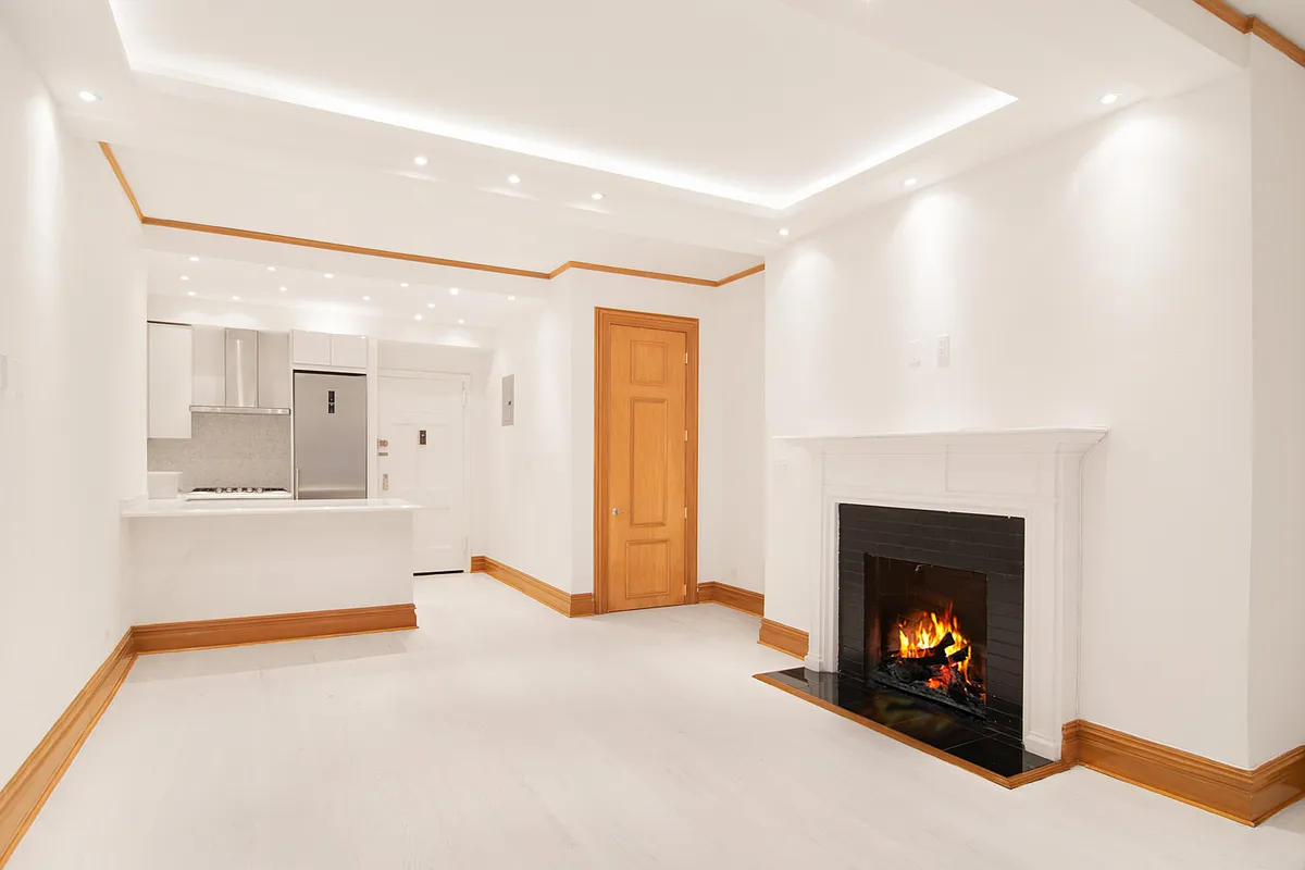 Building Photo - 145 W 58th St #7M
