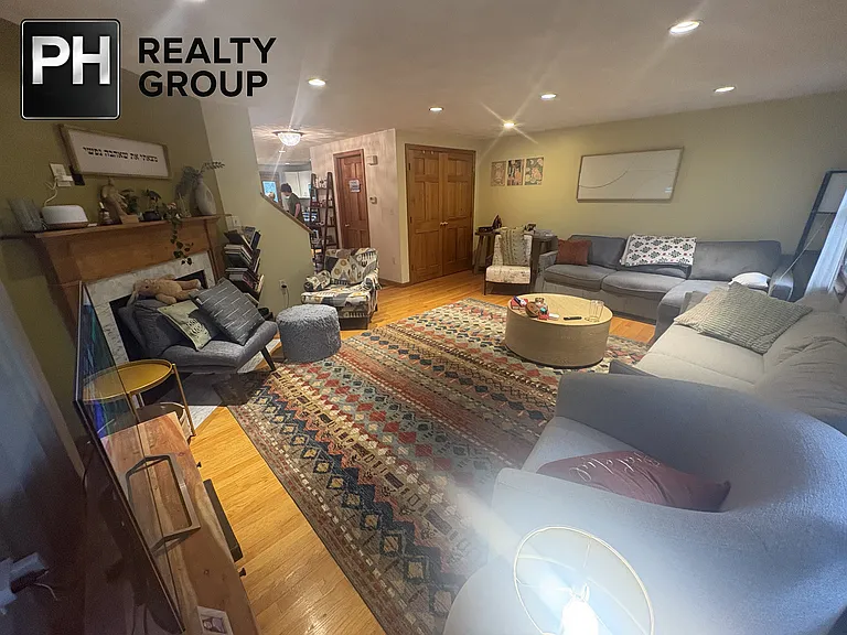 87 Pleasant St #1A — Photo 13