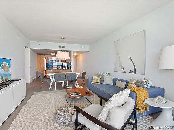 4th image of 6899 Collins Ave Unit 1102