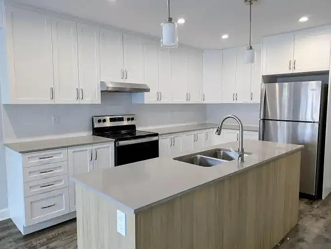 340 Shakespeare St #3 — Photo 2