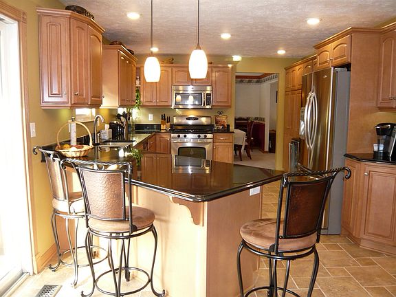 2nd image of 110 Valley Forge Dr