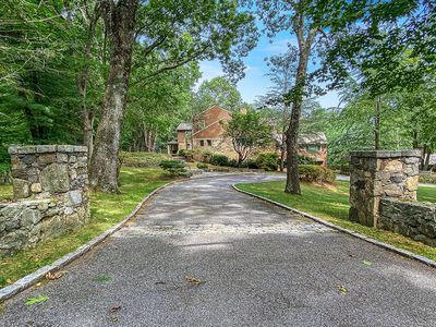 43 Lawrence Farms Crossway, Chappaqua, NY, 10514