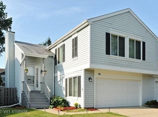 39 Buckingham Ln, Buffalo Grove, IL