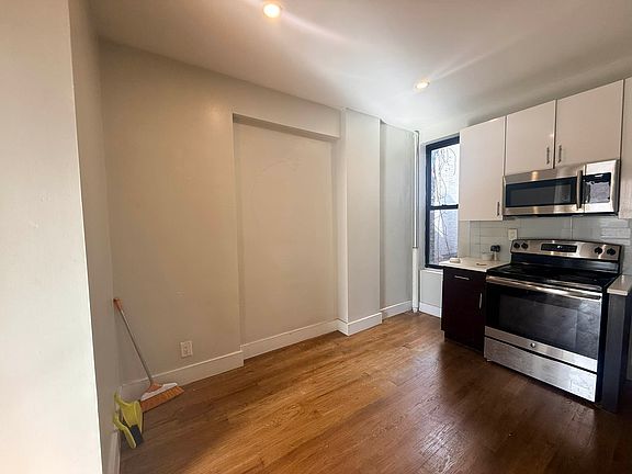3rd image of 521 W 156th St APT 3E