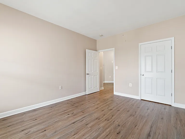42496 Mayflower Ter #302 — Photo 19