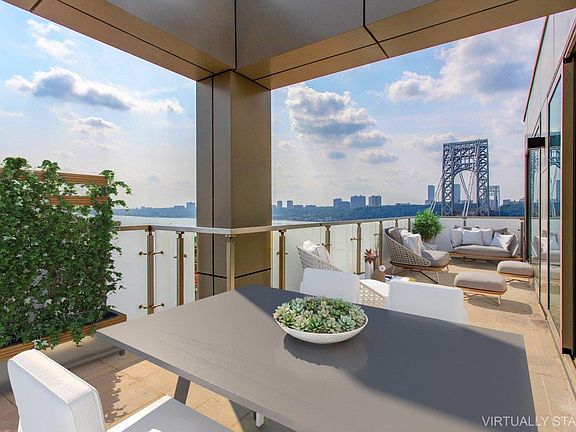 3rd image of 40 Pinehurst Ave #Penthouse 7a