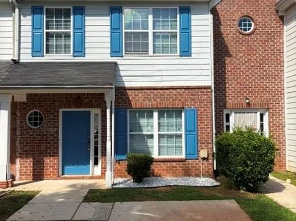 325 Brookview Dr, Riverdale, GA 30274
