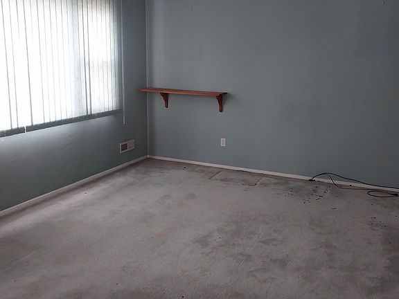 2nd image of 14 Stoneybrook Drive