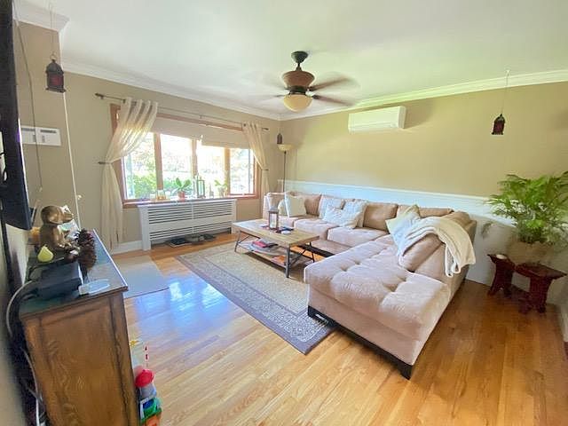 1st image of 21 Woodruff Ct Floor 1