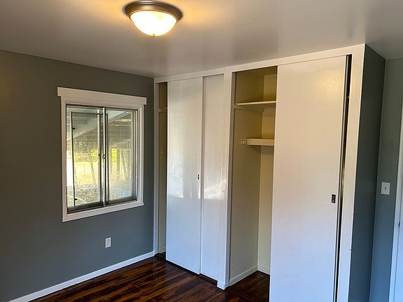 2nd image of 464 Van Ave