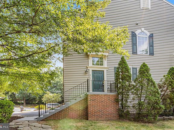 2nd image of 2964 Kildare Ln