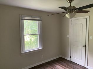 40 Barker St #B, Clarksville, TN 37040