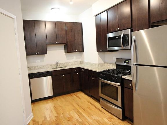 2nd image of 3501 W Leland Ave #3