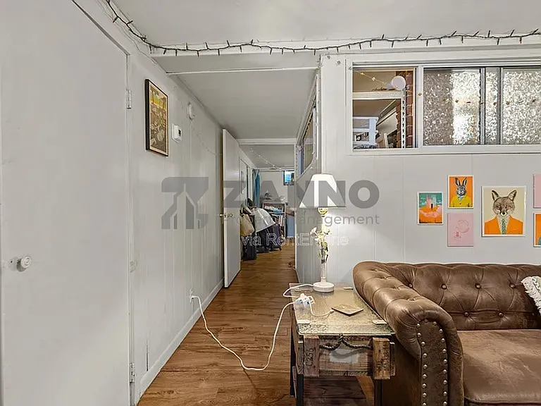 35 Bowen St #A — Photo 9