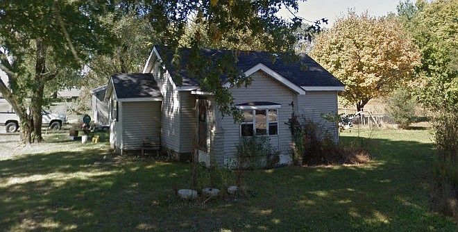 2nd image of 302 W North 2nd St