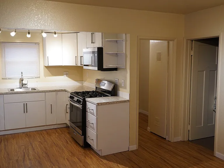 4643 Tulip Ave — Photo 38