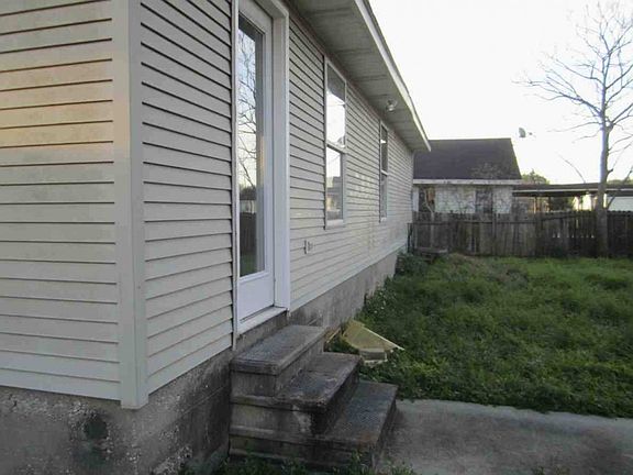 5th image of 2509 Memorial Park Dr