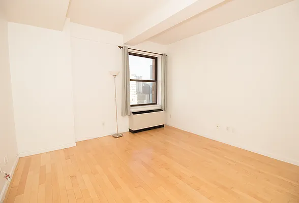 Rented by New York Residence | media 32