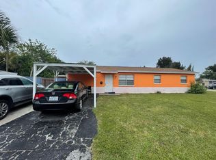 7121 44th St N, Pinellas Park, FL 33781