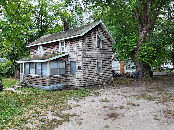 5th image of 100 Brown Ln