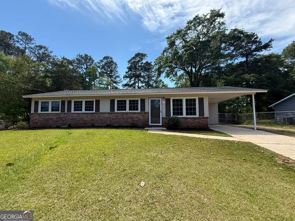 105 Sir Lancelot Ave, Lagrange, GA 30241